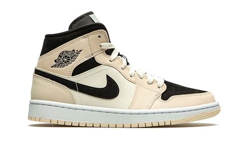 nike jordan zwart beige|air jordan 1 retro high.